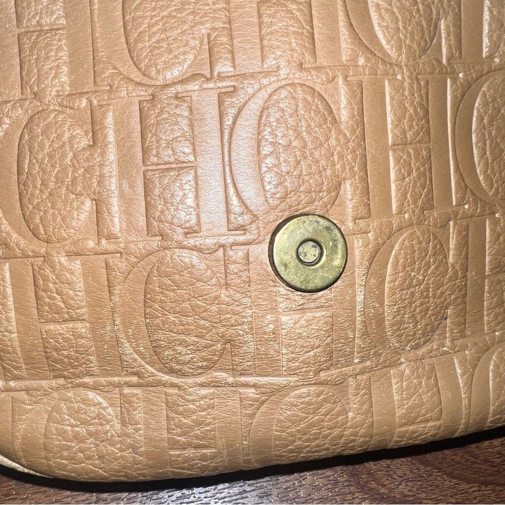 CH Carolina Herrera Crossbody Bag - Picture 4 of 16